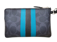 画像をギャラリービューアに読み込む, - COACH コーチ F66052 ヴァーシティ ストライプ シグネチャー コーナージップ リストレット ポーチ