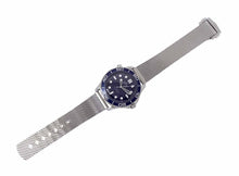 画像をギャラリービューアに読み込む, オメガ シーマスター ダイバー300M 210.30.42.20.03.002 ボンド映画60周年記念モデル