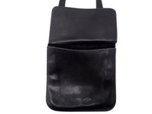 画像をギャラリービューアに読み込む, - LOEWE ロエベ ロゴ ボタン レザー ショルダーバッグ