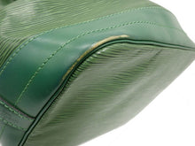 画像をギャラリービューアに読み込む, LOUIS VUITTON ルイヴィトン Epi エピ Noé ノエ M44004