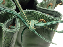 画像をギャラリービューアに読み込む, LOUIS VUITTON ルイヴィトン Epi エピ Noé ノエ M44004