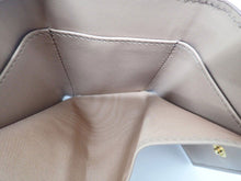 画像をギャラリービューアに読み込む, PRADA プラダ SAFFIANO CUIR サフィアーノレザー コンパクト財布 1MH021