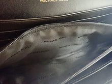 画像をギャラリービューアに読み込む, - MICHAEL KORS マイケルコース Mott Large Leather Wallet モット ラージ レザー ウォレット ロゴクリップ フラップ 長財布 32T7GOXE3L