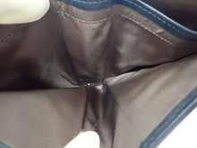 画像をギャラリービューアに読み込む, russet ラシット Trifold Wallet with Round zipper coin purse ラウンドファスナー小銭入れ付き 三つ折り財布