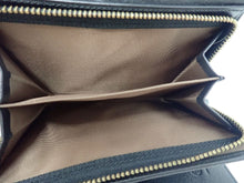 画像をギャラリービューアに読み込む, russet ラシット Trifold Wallet with Round zipper coin purse ラウンドファスナー小銭入れ付き 三つ折り財布