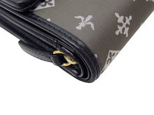 画像をギャラリービューアに読み込む, russet ラシット Trifold Wallet with Round zipper coin purse ラウンドファスナー小銭入れ付き 三つ折り財布