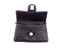 画像をギャラリービューアに読み込む, - CHANEL シャネル Mini Matlasse ミニマトラッセ Chain Pochette Shoulder Bag チェーン ポシェット ショルダーバッグ