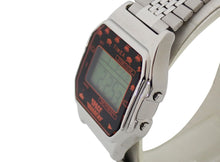 画像をギャラリービューアに読み込む, TIMEX タイメックス クラシックデジタル タイメックス80 スペースインベイダー シルバー コラボレーション TW2V30000