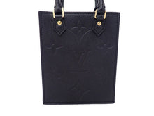 画像をギャラリービューアに読み込む, LOUIS VUITTON ルイヴィトン Monogram embossed Taurillon モノグラム・エンボス トリヨン Petit Sac Plat プティット・サックプラ M81417