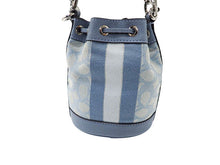 画像をギャラリービューアに読み込む, COACH コーチ Signature シグネチャー Jacquard Stripe Mini Dempsey Bucket Bag ジャガード ストライプ ミニ デンパシー バケットバッグ Logo Patch Drawstring 2way Shoulder Bag ロゴパッチ ドローストリング 2WAY 巾着 ショルダーバッグ C8322
