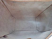 画像をギャラリービューアに読み込む, CELINE セリーヌ NANO BELT BAG ナノ ベルトバッグ 189003ZVA.18LT