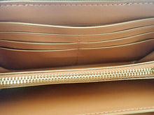 画像をギャラリービューアに読み込む, COACH コーチ Long Zip Around Wallet Signature Canvas Stripe ロング ジップ アラウンド ウォレット・シグネチャー キャンバス・ストライプ CW947