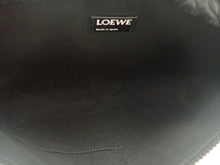 画像をギャラリービューアに読み込む, - LOEWE ロエベ T-Pouch Tポーチ Embossed Anagram エンボス アナグラム Second Clutch Bag セカンド クラッチバッグ