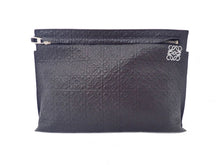 画像をギャラリービューアに読み込む, - LOEWE ロエベ T-Pouch Tポーチ Embossed Anagram エンボス アナグラム Second Clutch Bag セカンド クラッチバッグ