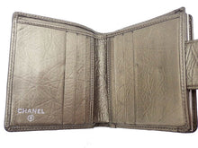 画像をギャラリービューアに読み込む, - CHANEL シャネル COCO ココマーク Vintage Calf ヴィンテージ カーフ Clasp Bi-fold Wallet がま口二つ折り財布