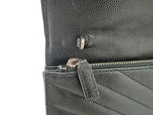 画像をギャラリービューアに読み込む, - YSL SAINT LAURENT サンローラン Cassandra Envelope Chain Wallet in Grain De Poudre Leather カサンドラ エンベロープ チェーンウォレット(グレイン・ド・プードルレザー) 742920BOW011000