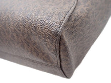 画像をギャラリービューアに読み込む, - MICHAEL KORS マイケルコース Jet Set Travel Signature Large ジェット セット トラベル シグネチャー ラージ Chain Shoulder Tote Bag チェーン ショルダー トートバッグ 35F8GTVE7B