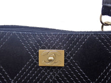 画像をギャラリービューアに読み込む, CHANEL シャネル Wild Stitch ワイルドステッチ Suede Tote Bag スエード トートバッグ