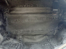 画像をギャラリービューアに読み込む, - CHANEL シャネル Chocolate Bar チョコバー Boston Toto Bag ボストン トートバッグ A26135