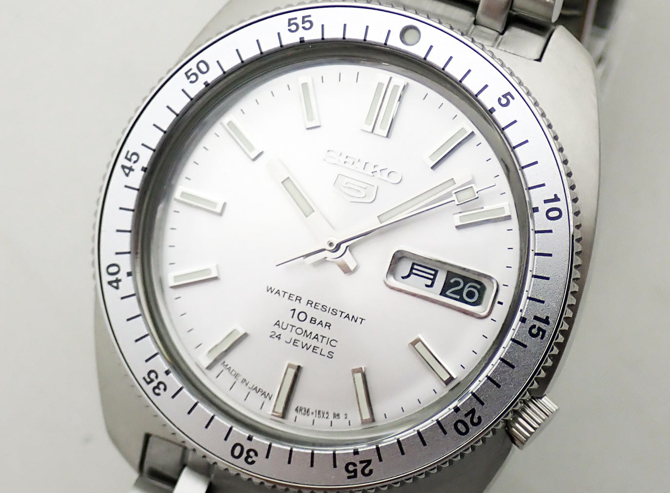 新品未使用品　SEIKO5スポーツ　ヘリテージデザイン復刻　限定　SBSA311 SEIKO 5 SPORTS SBSA311 ヘリテージデザイン復刻 限定モデル
