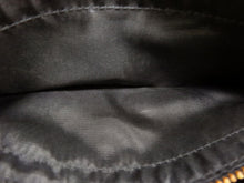 画像をギャラリービューアに読み込む, - PRADA プラダ 1M1132 二つ折り 長財布 黒 ナイロン/牛革