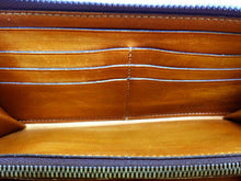 画像をギャラリービューアに読み込む, - ベルルッティ イタウバ カリグラフィー レザー ロング ジップ付き ウォレット