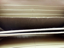 画像をギャラリービューアに読み込む, - Salvatore Ferragamo サルヴァトーレ フェラガモ ガンチーニ ラウンドファスナー 長財布