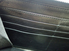 画像をギャラリービューアに読み込む, JIMMY CHOO ジミーチュウ カーナビー スタースタッズ付 ジップアラウンド ウォレット