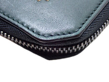 画像をギャラリービューアに読み込む, JIMMY CHOO ジミーチュウ カーナビー スタースタッズ付 ジップアラウンド ウォレット