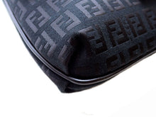 画像をギャラリービューアに読み込む, - FENDI フェンディ Zucchino ズッキーノ Messenger Shoulder Bag メッセンジャー ショルダーバッグ 8BT075