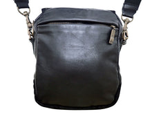 画像をギャラリービューアに読み込む, - Orobianco オロビアンコ レザー ショルダーバッグ 黒