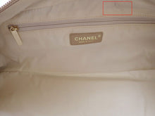 画像をギャラリービューアに読み込む, CHANEL シャネル New Travel Line ニュートラベルライン Mini Boston Bag ミニボストンバッグ A15828
