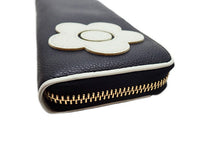 画像をギャラリービューアに読み込む, - MARY QUANT マリークワント デイジー オンサイドパース ラウンドファスナー長財布