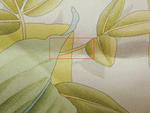 画像をギャラリービューアに読み込む, Salvatore Ferragamo サルヴァトーレ フェラガモ シルク スカーフ アニマル/花/葉