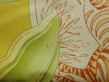 画像をギャラリービューアに読み込む, Salvatore Ferragamo サルヴァトーレ フェラガモ シルク スカーフ アニマル/花/葉