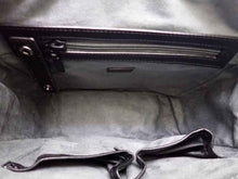 画像をギャラリービューアに読み込む, - dunhill ダンヒル ウィンザー メッセンジャー ショルダーバッグ L3K760A