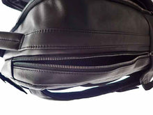 画像をギャラリービューアに読み込む, - dunhill ダンヒル トラベラー レザー リュック バックパック L3S170A