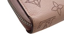 画像をギャラリービューアに読み込む, LOUIS VUITTON ルイ・ヴィトン MAHINA マヒナ ジッピー・ウォレット マグノリア M61868