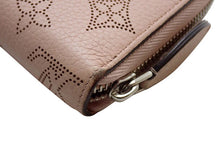 画像をギャラリービューアに読み込む, LOUIS VUITTON ルイ・ヴィトン MAHINA マヒナ ジッピー・ウォレット マグノリア M61868