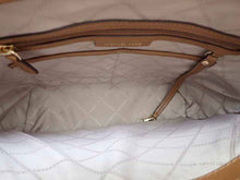 画像をギャラリービューアに読み込む, - MICHAEL KORS マイケルコース VOYAGER PVC EW SIG ボイジャー MKシグネチャー Tote Bag PCポケット付 トートバッグ 30T8GV6T4B