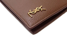 画像をギャラリービューアに読み込む, - YSL SAINT LAURENT サンローラン タイニーカサンドラ イースト/ウエストウォレット(グレインレザー/コインパース付) 二つ折り財布 610193DTI0W2126
