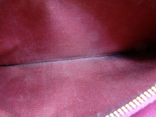 画像をギャラリービューアに読み込む, - PRADA プラダ 1M1132 キルティング 二つ折り 長財布 ワインレッド ナイロン/革 長財布 付属パスケースなし