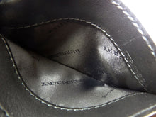 画像をギャラリービューアに読み込む, - BURBERRY バーバリー パイソン/レザー カードケース