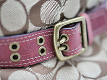 画像をギャラリービューアに読み込む, COACH コーチ Signature シグネチャー Bucket Hat with Belt ベルト付き バケットハット 帽子
