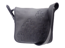 画像をギャラリービューアに読み込む, - CHROME HEARTS クロムハーツ MAIL CEMETERY メール セメタリー Cross Patches クロスパッチ Messenger Shoulder Bag メッセンジャー ショルダーバッグ 2232-304-3014-0900
