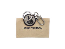 画像をギャラリービューアに読み込む, LOUIS VUITTON ルイヴィトン Epi エピ LV Cut Circle Key Holder キーホルダー・LV サークル M62756
