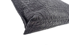 画像をギャラリービューアに読み込む, - LOEWE ロエベ T-Pouch Tポーチ Embossed Anagram エンボス アナグラム Second Clutch Bag セカンド クラッチバッグ
