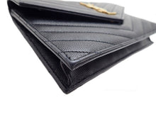 画像をギャラリービューアに読み込む, - YSL SAINT LAURENT サンローラン Cassandra Envelope Chain Wallet in Grain De Poudre Leather カサンドラ エンベロープ チェーンウォレット（グレイン・ド・プードルレザー） 742920BOW011000
