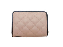画像をギャラリービューアに読み込む, MARY QUANT マリークワント DAISY ENAMEL PATCH QUILT デイジー エナメル パッチ キルト Bifold Wallet with Round Zipper Coin Purse ラウンドファスナー小銭入れ付き 二つ折り財布
