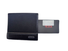 画像をギャラリービューアに読み込む, - TUMI トゥミ ALPHA アルファ CENTER FLIP ID PASSCASE Biｆold Wallet Without Coin Purse IDウィンドウ付 小銭入れ無し 二つ折り財布 019332D
